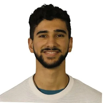 Headshot of Darian Bhathena