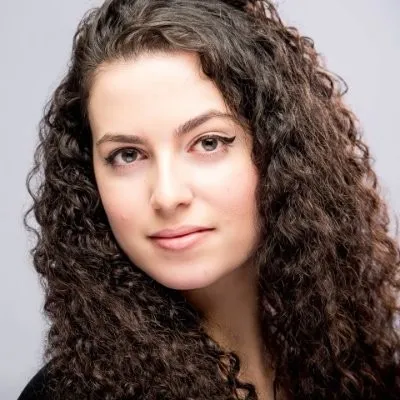 Headshot of Masha Spivak