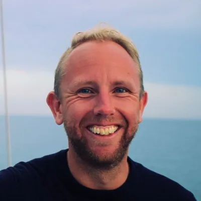 Headshot of Henrik Berggren